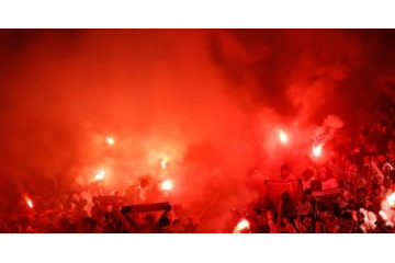 南野あやうし！？元横浜FMデゲネクのツルヴェナ・ズヴェズダ、サポがやばい 画像