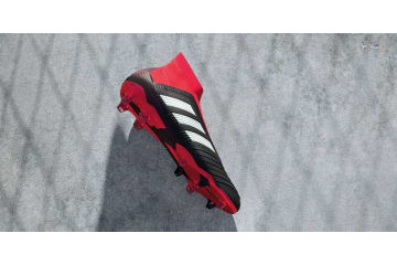 adidasが新作スパイク「チームモードパック」を発表！プレデターは黒×白×赤に 画像