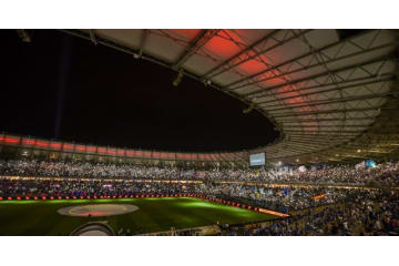 裸のカップルの×××が拡散される…W杯で有名になったスタジアム内で 画像