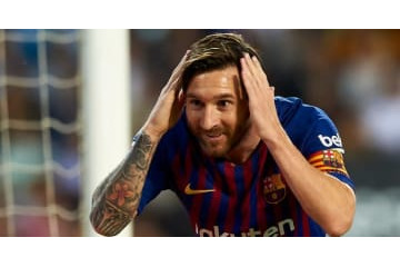 難しいことを簡単にやる…メッシ×スアレスの「ワンツーゴール」がえぐい 画像