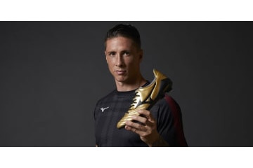 MIZUNO、フェルナンド・トーレスとの契約を発表！着用するスパイクは？ 画像
