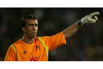 川口能活と同世代！「42歳GK」がUEFAネーションズリーグに先発出場 画像