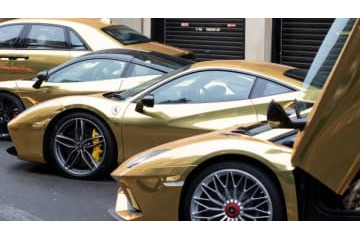 オーバメヤングのランボルギーニを「金色にする動画」がおもしろい 画像