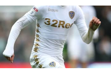 20年前と今のユニフォームを比べると…「サイズ差」がおかしい！と話題に 画像