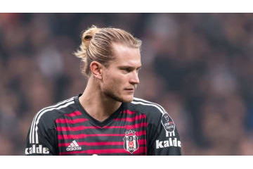 給与未払いのカリウス、彼には「世界3位」の超セクシー彼女がいる 画像