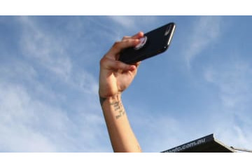 田中パウロ淳一も危なかった…「自画撮りパフォ」が悲劇を呼ぶ 画像