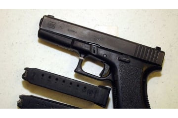 怖すぎる…元バルセロナMF、交通渋滞中に銃で襲撃される 画像