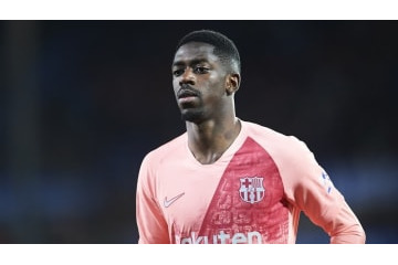 利き足はどっち？デンベレ、右足のコーナーキックでアシストだ 画像