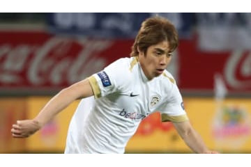 伊東純也、頂上決戦で爆速不発…現地も初めて辛口評価に 画像