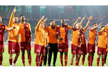 長友タイトル獲得も…相手チームが判定を巡ってブチギレ 画像