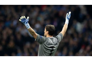 心臓発作のカシージャス、チームに残したい！ポルト会長が明言する 画像