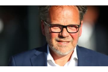 前代未聞の昇降格プレーオフ！1部チーム監督がなんと来季就任する2部チームと対戦 画像