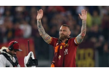 ヴィッセル神戸、来日中のデ・ロッシに「ナイスな金額で」オファーか 画像