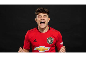 マンチェスター・U、「ボルト＋ロナウド」の超快速FWジェームズを獲得！ 画像