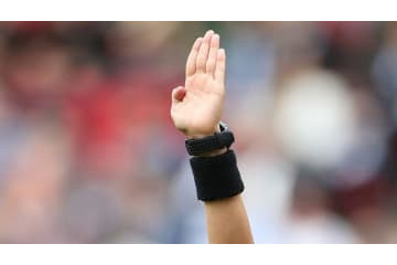 元千葉のラリベイも見た「入ってないのにゴール」、審判団が厳しい処分に 画像