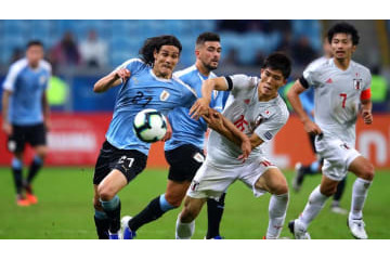 冨安が茫然自失…ウルグアイ代表との好勝負にも「情けない」 画像