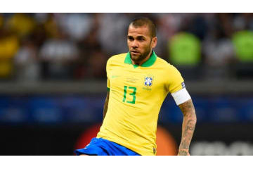 仰天！アーセナル、0円でダニ・アウヴェス獲得か 画像