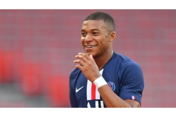 エムバペ、キレッキレ！中国でやった「セクシーバックヒール」を見たか 画像