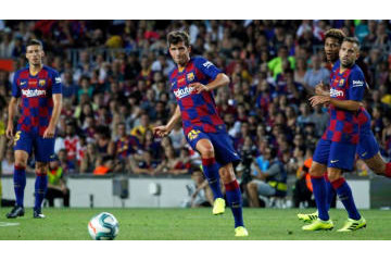 これがバルセロナ！アーセナルDFを壊した「魔法のワンツー」を見たか 画像