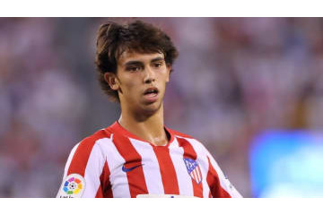 久保建英とどっちがウマい？19歳フェリックスの「天才的ロンド」がこれ 画像