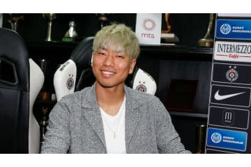 セルビアで浅野拓磨が「専属シェフ」を付けた理由がおもしろい 画像