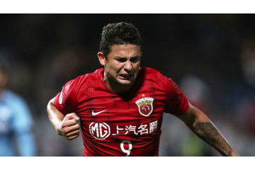 中国代表、ついに「反則級外国人FW」を登録！W杯予選出場へ 画像