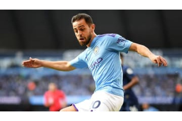 天才シウヴァ、3人がかりでも奪えない「規格外のボールキープ」がこれ 画像