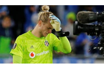 ああカリウス、再び盛大にやらかす！「謎すぎるヘッドミス」がこれ 画像