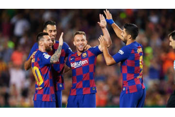 バルサ、乾のエイバル戦がやばい…超異例の590kmバス移動か 画像