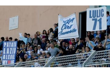 ラツィオサポの「ヤバ過ぎる行進」がこれ 画像