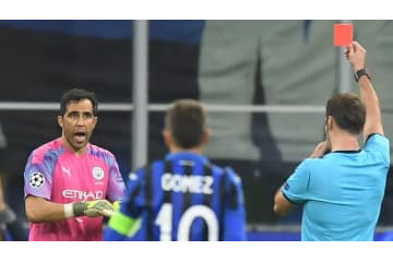 ペップ、代役GKブラボを全力擁護！「あの一発退場はチームが悪い」 画像