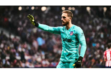 これが世界最強GK！オブラク、CLでやった「超人的反応」がこれ 画像