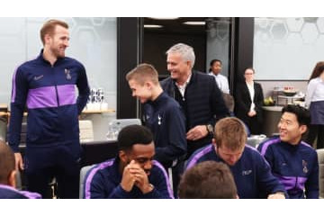 モウリーニョ、ボールボーイ全員を接待！チームランチに毎週招待する 画像