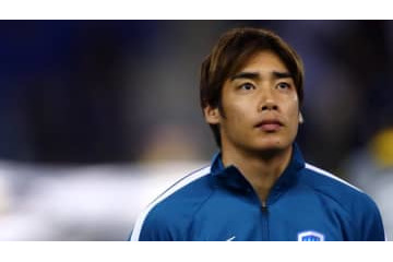 ヘンク伊東純也、抜き切らずにブチ込んだ「強烈シュート」がこれ(動画あり) 画像