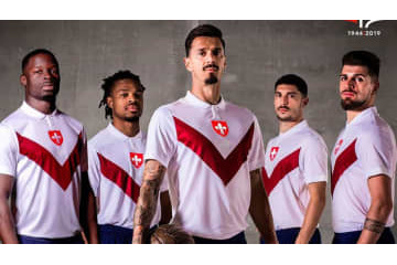 リール、75周年記念ユニフォームを発表！「初代エンブレムが復活」 画像