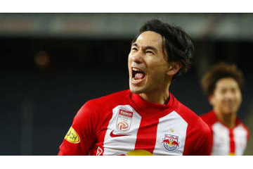 南野拓実がキレてる！リヴァプール戦直前の「最新ゴール」を見よ 画像