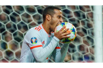 天才ティアゴが死ぬほど悔しがる！決定機を潰した「やりすぎドリ」がこれ 画像