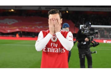 エジル、中国のネットから名前削除 画像