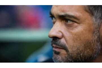 中島のポルト監督「うちはエロいチームじゃない」と発言 画像