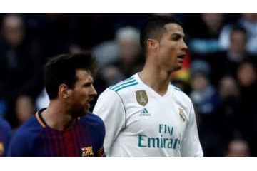 メッシ、ロナウドの偉大さを認める　「レアルで代役になるのは困難」 画像