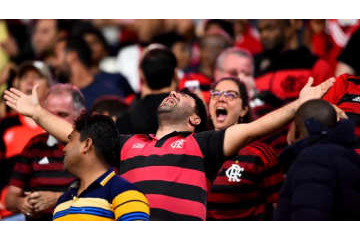 これは感動！サッカー少年の息子を号泣させた父親の素敵ドッキリがこれ 画像