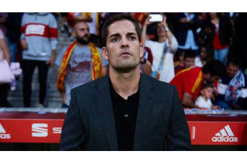 スペイン代表監督から突如解雇のR・モレノ、「反撃の衝撃会見」がこれ 画像