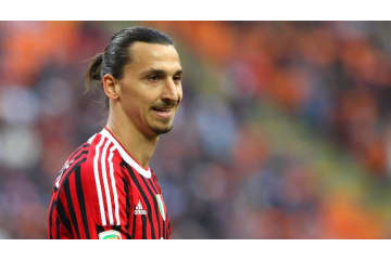 イブラ、ミラン復帰後初ゴール！相手GKへの「気遣い」がこれ 画像