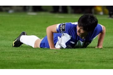 中島翔哉、つらい…失点献上の「味方に潰されるシーン」がこれ 画像