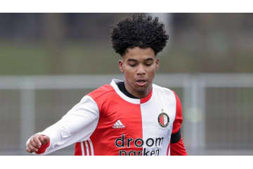 フェイエの16歳が決めた「右上完璧コントロールショット」がすごい 画像