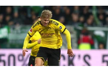 ドルトムントの怪物ホーラン、味方に感謝の「以心伝心ゴール」がこれ 画像