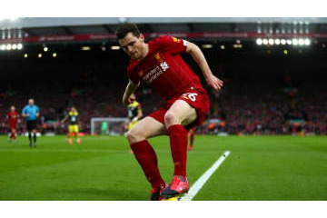 リヴァプールDFロバートソン、「青いスパイクは困る話」がおもしろい 画像