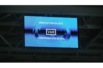 UEFA、センチ単位のオフサイドは不問へ　VAR上のオフサイドラインを「太め」に 画像