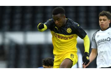 15歳怪童ムココ、ついにU-19でゴール記録樹立！この得点力は異次元だ 画像