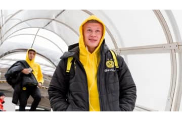 怪物ホーラン、悪い笑顔になる！ドルトムント先輩の「赤っ恥シーン」がこれ 画像